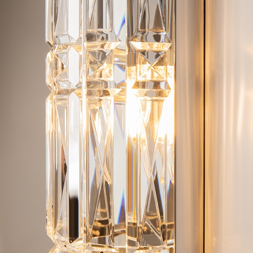 картинка Maytoni Настенный светильник (бра) Грань / Facet E14х3