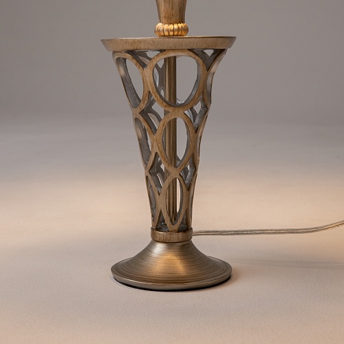 картинка Maytoni Настольный светильник Лилиан / Lillian E27х1